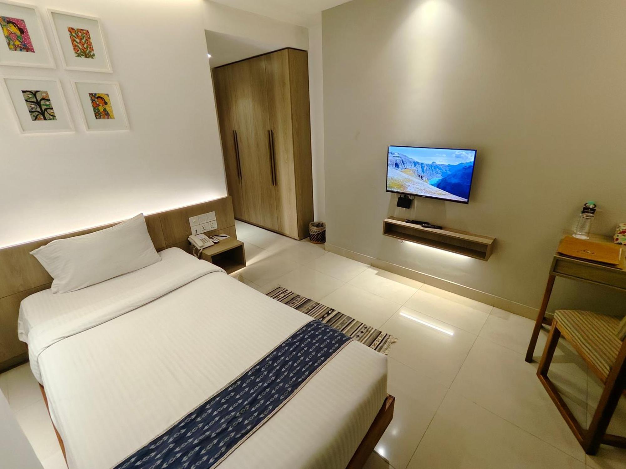 Hotel Nandini Dhaka Buitenkant foto