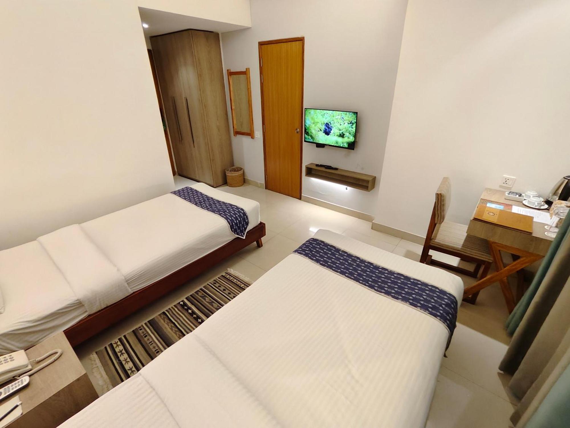 Hotel Nandini Dhaka Buitenkant foto
