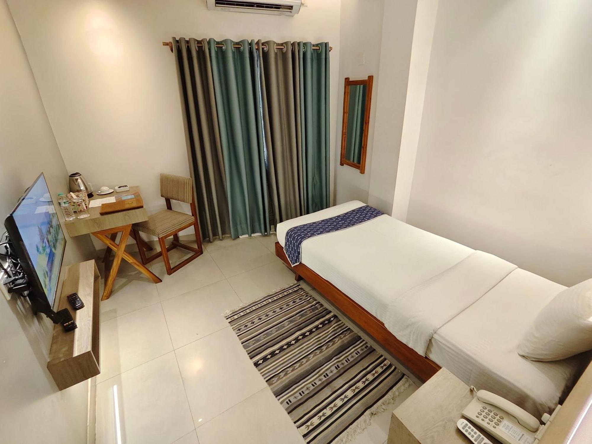 Hotel Nandini Dhaka Buitenkant foto