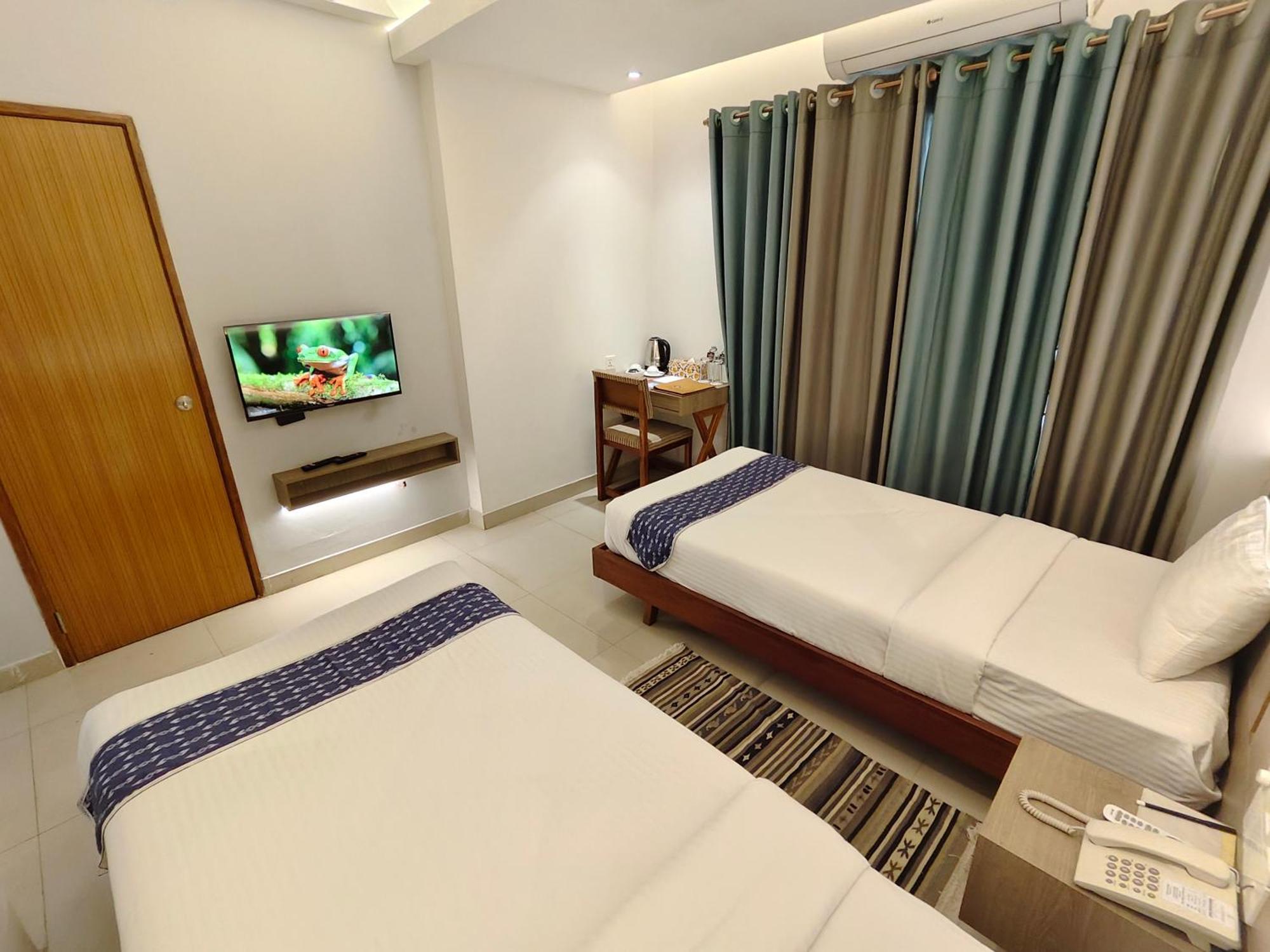 Hotel Nandini Dhaka Buitenkant foto