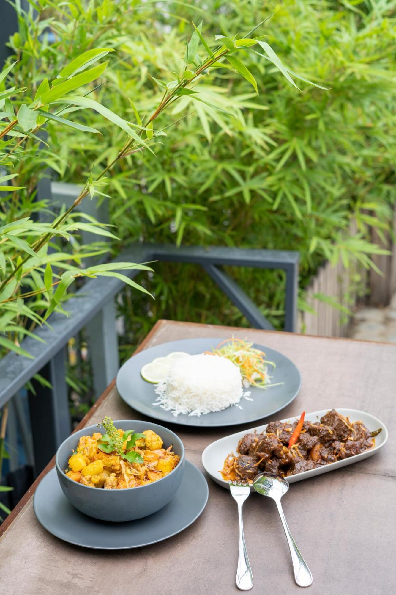 Hotel Nandini Dhaka Buitenkant foto