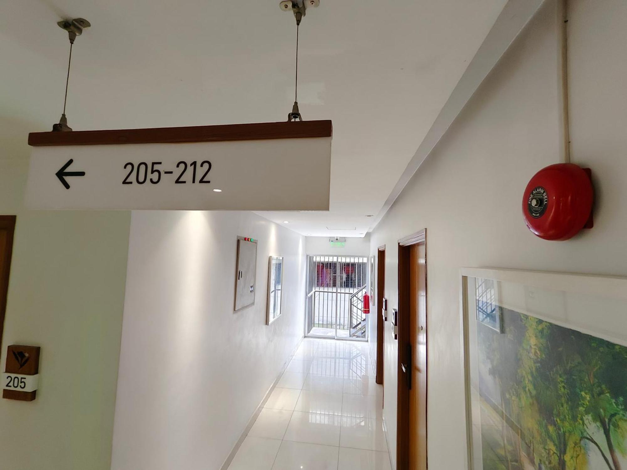 Hotel Nandini Dhaka Buitenkant foto