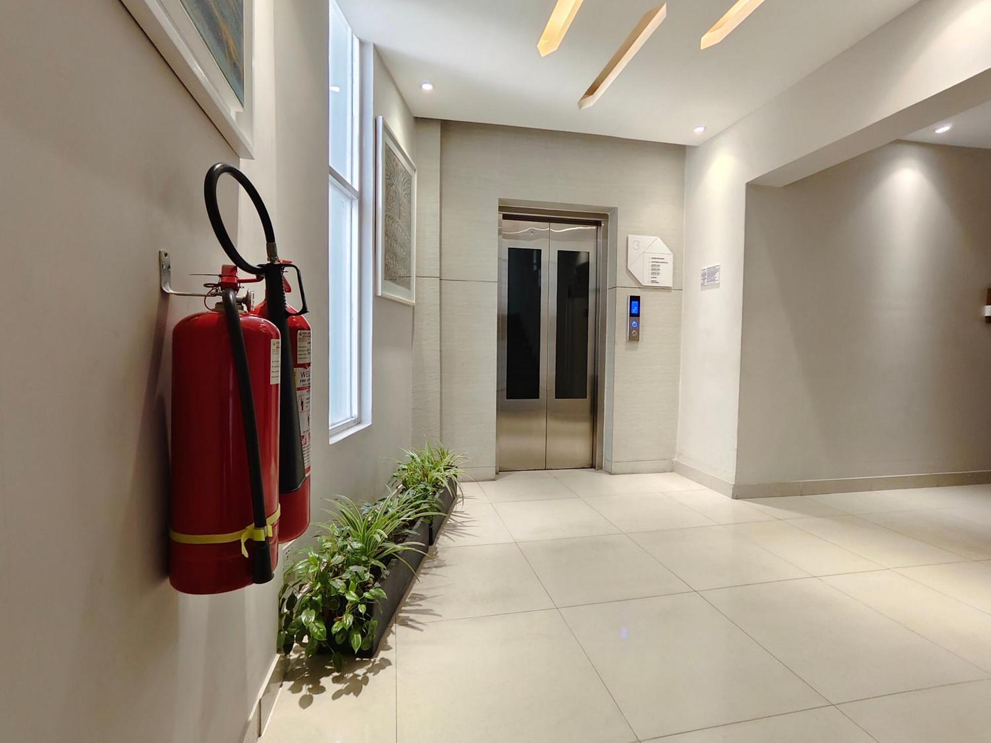 Hotel Nandini Dhaka Buitenkant foto