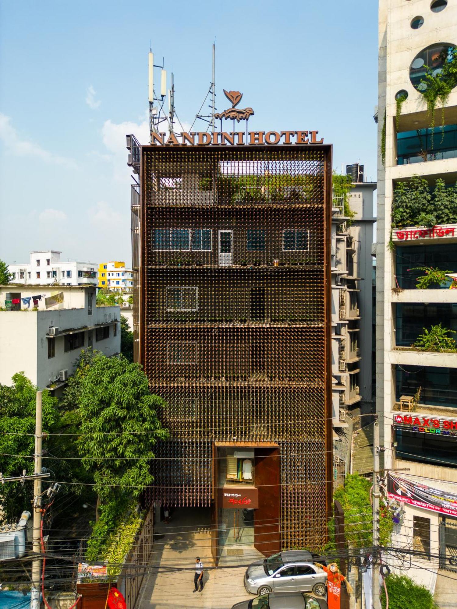 Hotel Nandini Dhaka Buitenkant foto
